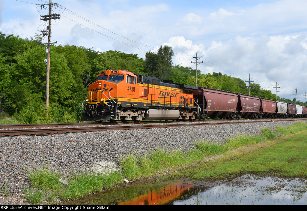 BNSF 4738